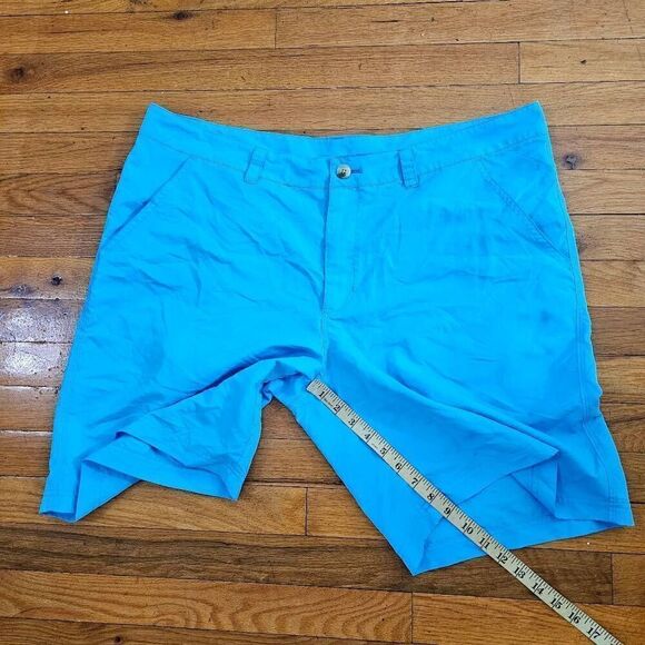 Columbia Men's Washed Out Blue Shorts Size  40 - Picture 2 of 8